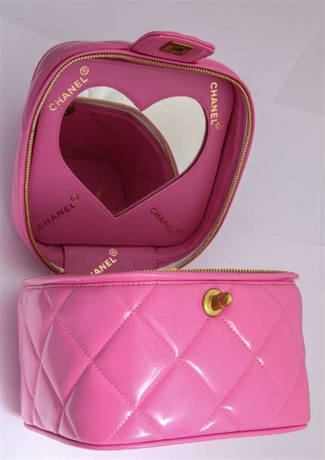 chanel cc heart vanity bag|Chanel vanity case original.